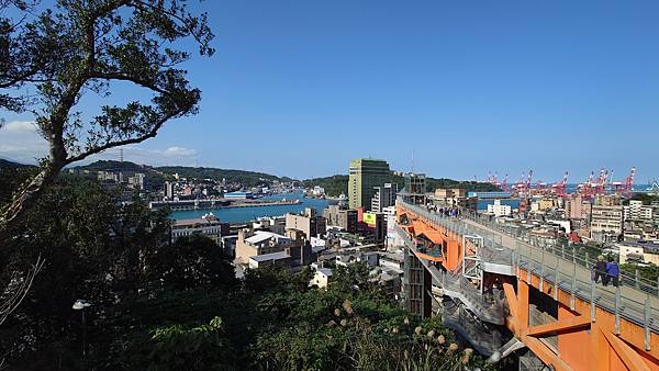 基隆塔 (基隆新地標) 電梯20秒登頂一覽山海美景